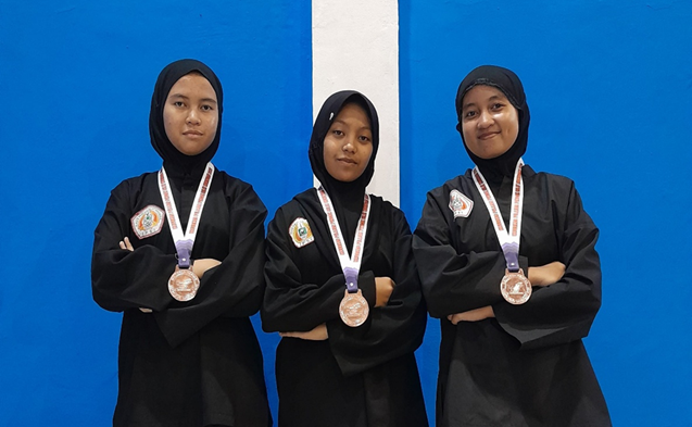 TIGA SISWA MTSN 7 KUNINGAN SABET PERUNGGU DI KEJURKAB PENCAK SILAT 2026